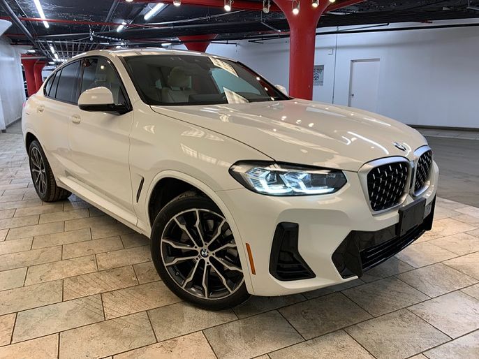 2023 BMW X4