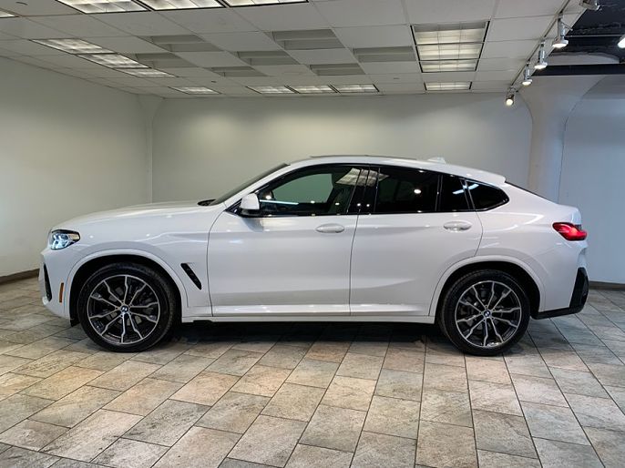 2023 BMW X4