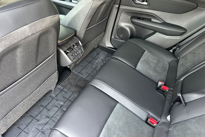 2025 Nissan Ariya