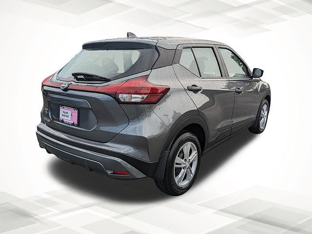 2025 Nissan Kicks