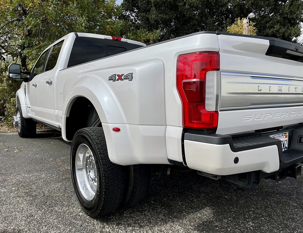 2019 Ford F-450 Limited image 2