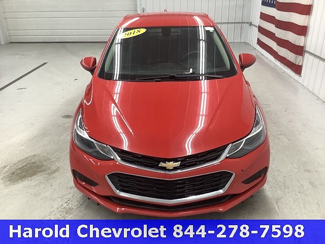 2018 Chevrolet Cruze LT image 1