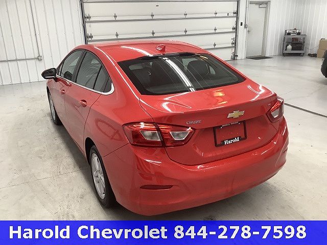 2018 Chevrolet Cruze LT image 4