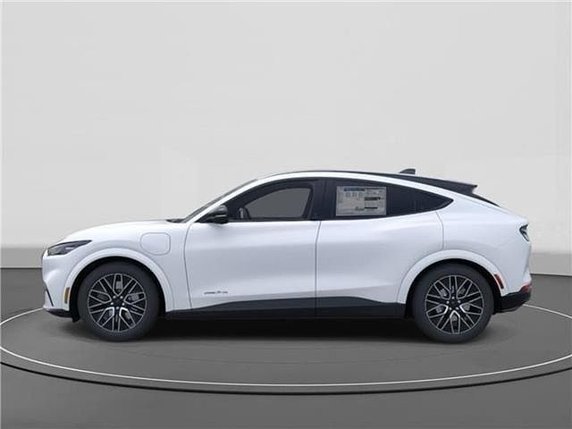 2025 Ford Mustang Mach-E