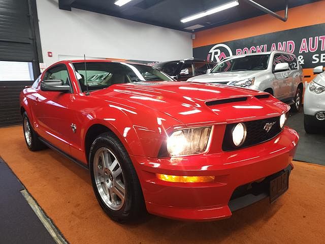 2009 Ford Mustang null image 0