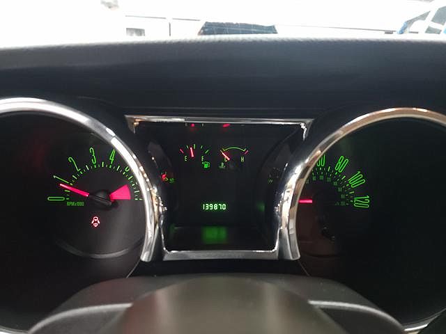 2009 Ford Mustang null image 17
