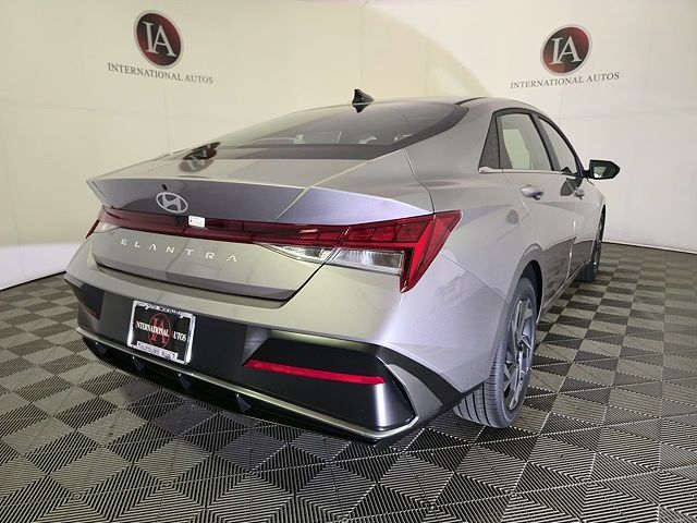 2025 Hyundai Elantra