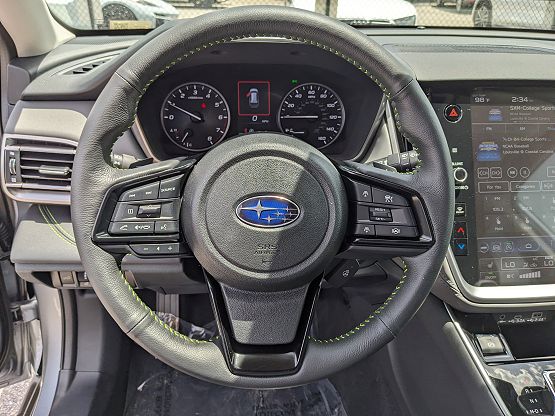 2025 Subaru Outback Onyx Edition photo 5