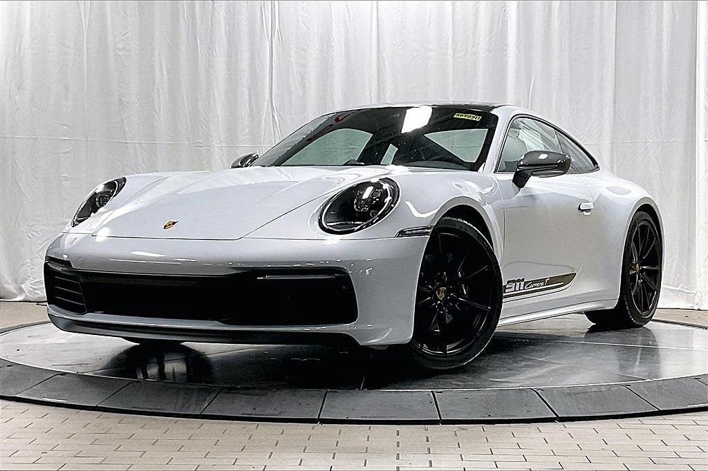 2024 Porsche 911 Carrera T image 0