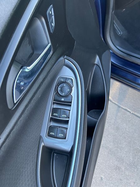 2016 Chevrolet Malibu LT image 7
