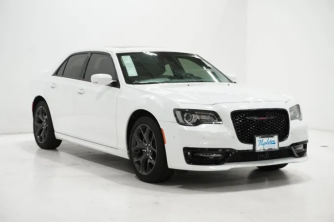 2023 Chrysler 300