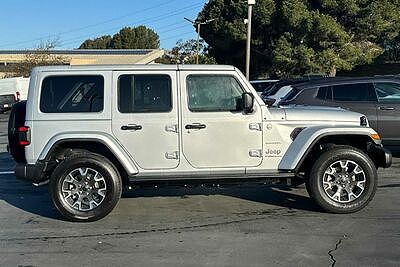 2024 Jeep Wrangler Sahara image 3