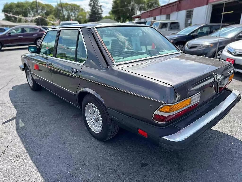 1988 BMW 5 Series 528e image 9