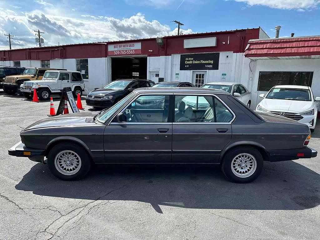 1988 BMW 5 Series 528e image 4