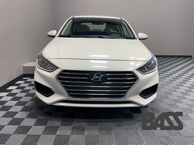 2019 Hyundai Accent SE image 2