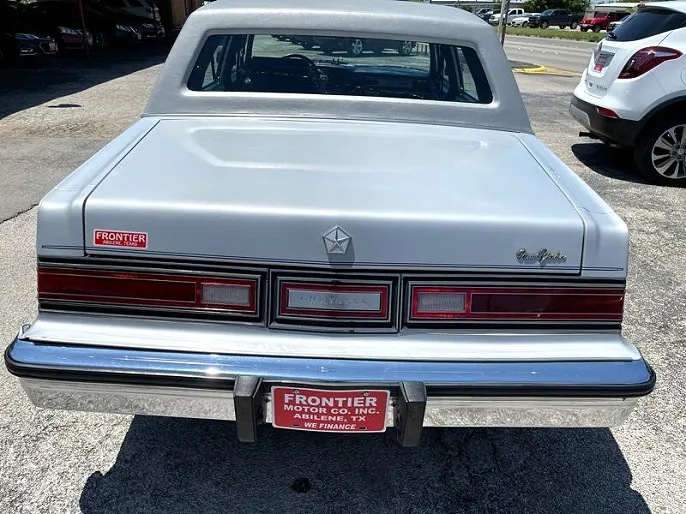 1983 Chrysler New Yorker