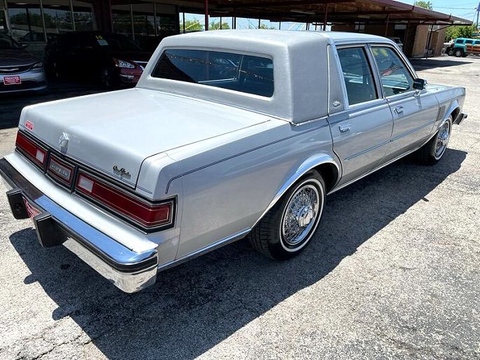 1983 Chrysler New Yorker