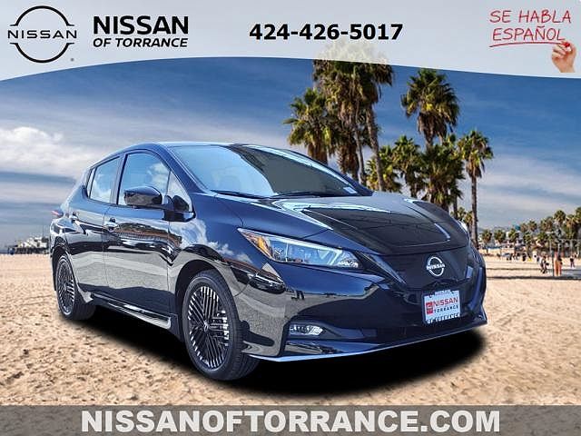 2024 Nissan Leaf SV image 0