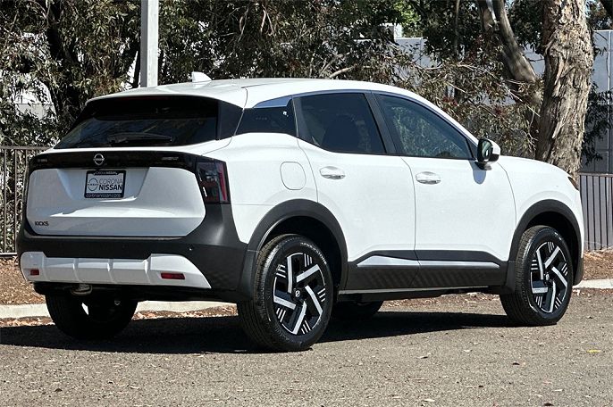 2025 Nissan Kicks