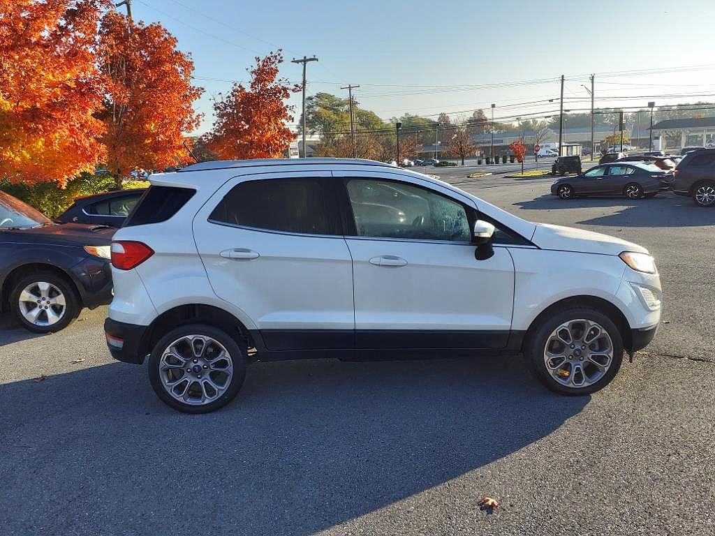 2019 Ford EcoSport Titanium image 1