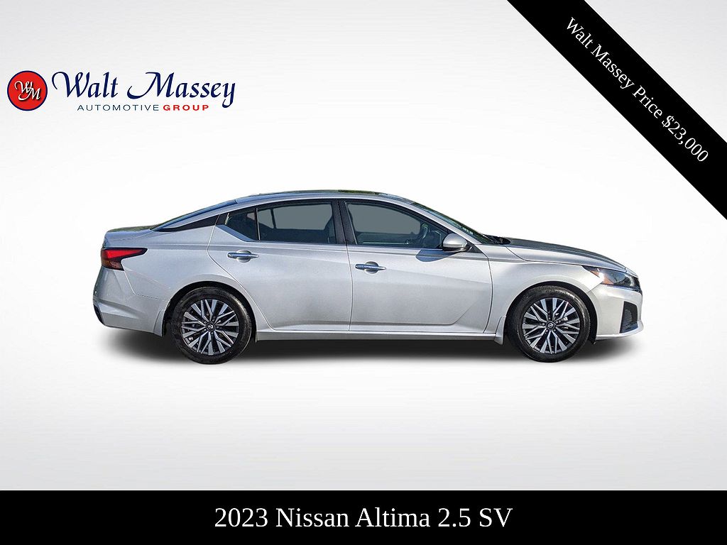 2023 Nissan Altima SV image 4