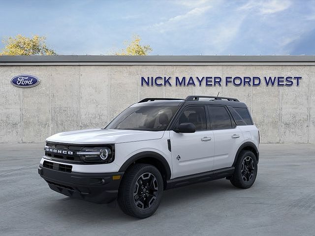 2024 Ford Bronco Sport Outer Banks image 0