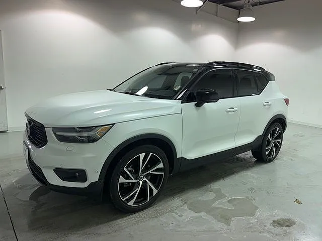 2021 Volvo XC40