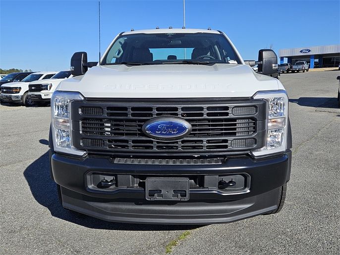 2025 Ford F-550