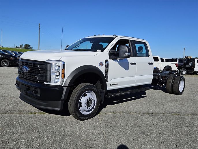2025 Ford F-550