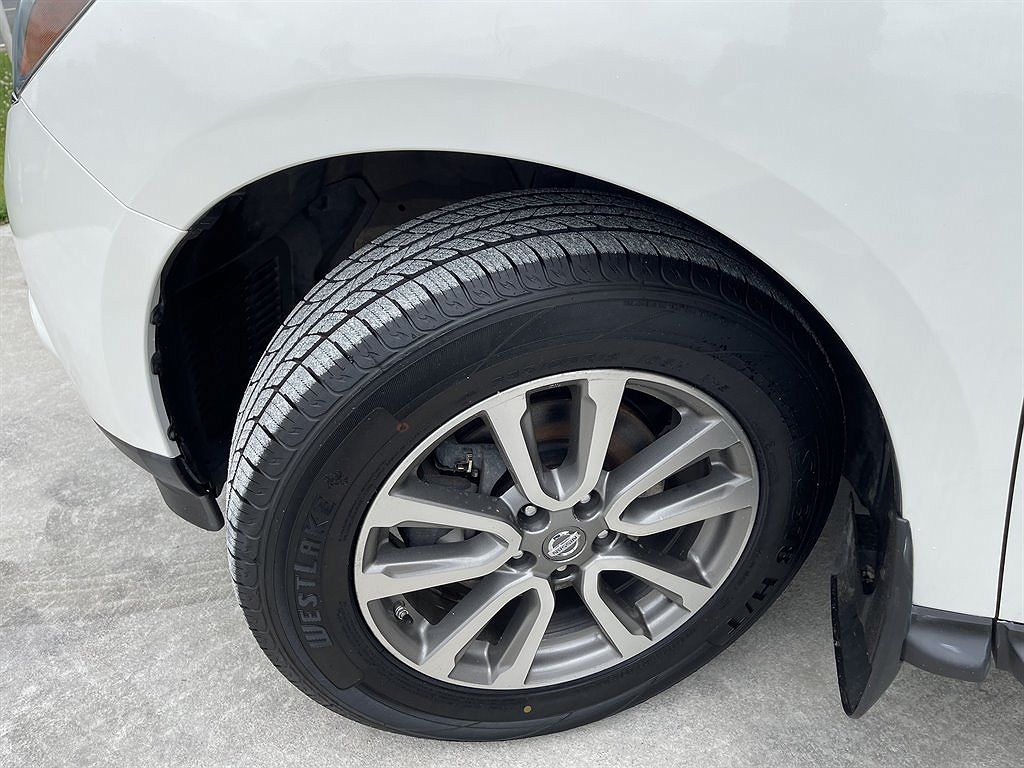 2013 Nissan Pathfinder SV image 20