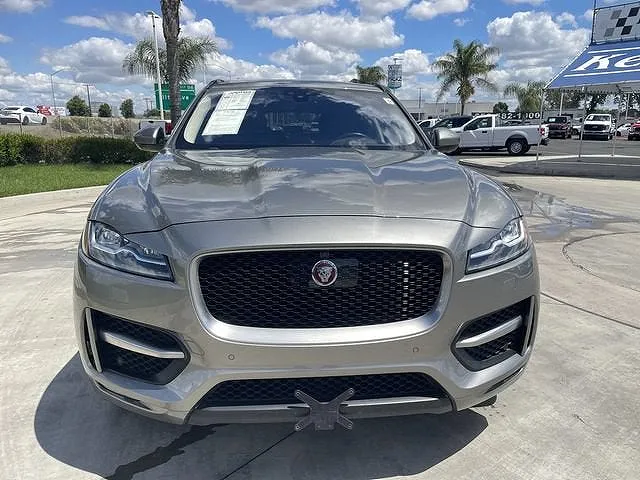 2019 Jaguar F-Pace
