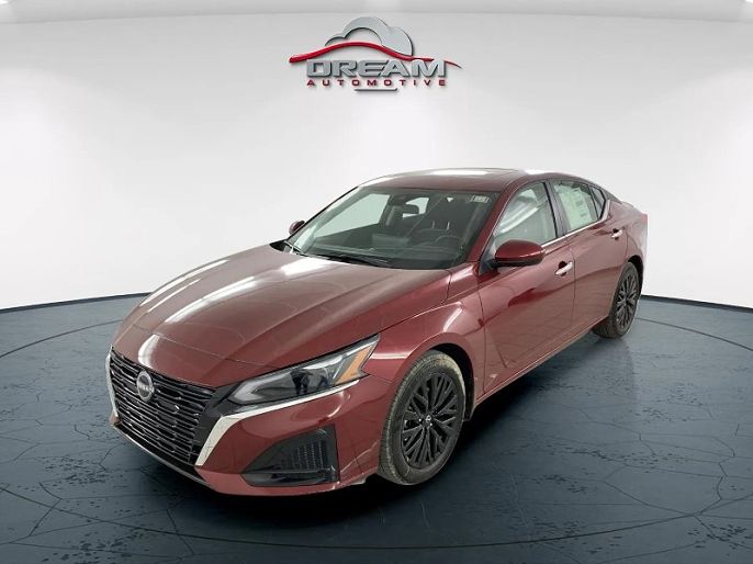 2025 Nissan Altima