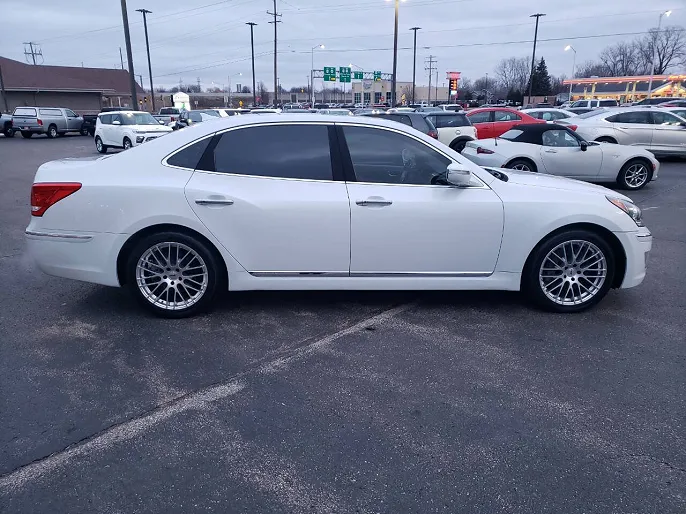 2013 Hyundai Equus