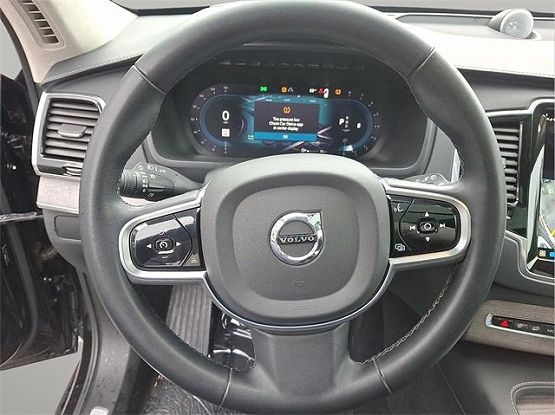 2023 Volvo XC90 Ultimate AWD photo 11