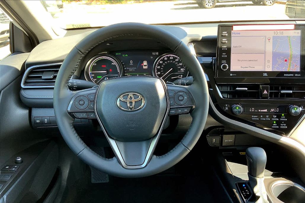 2024 Toyota Camry XSE image 4