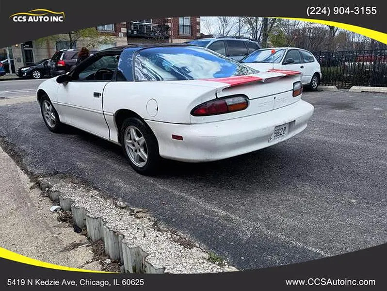 1997 Chevrolet Camaro null image 3