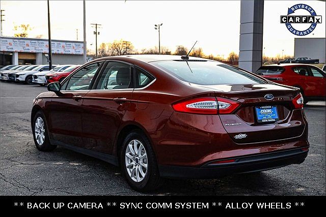 2016 Ford Fusion S image 3