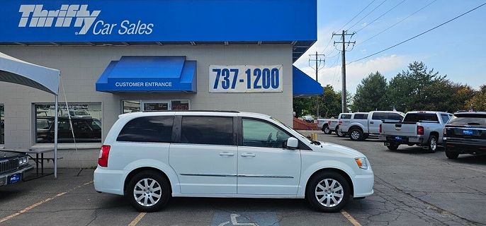 2016 Chrysler Town & Country