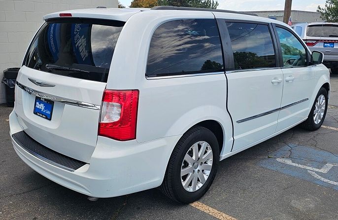 2016 Chrysler Town & Country
