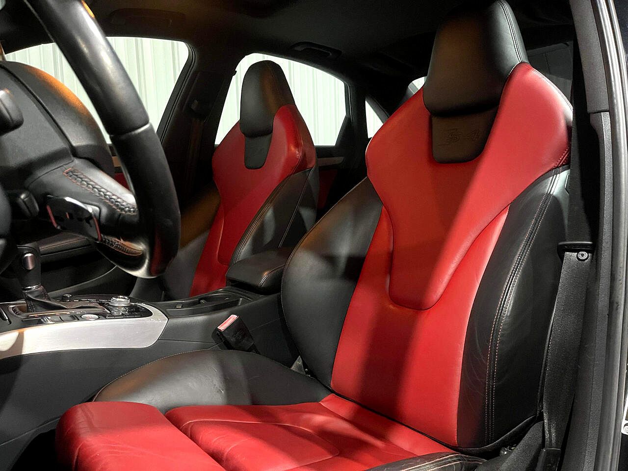 2012 Audi S4 Prestige image 11