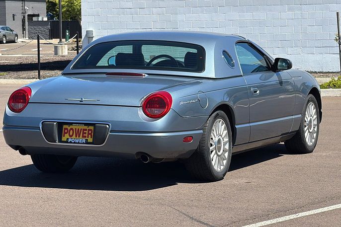 2005 Ford Thunderbird