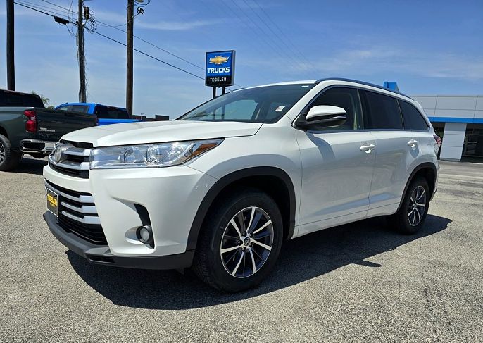 2017 Toyota Highlander