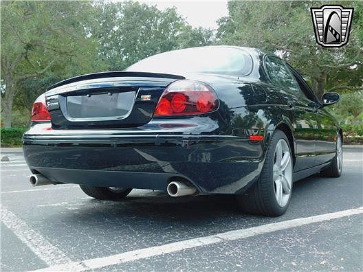 2005 Jaguar S-Type R image 5