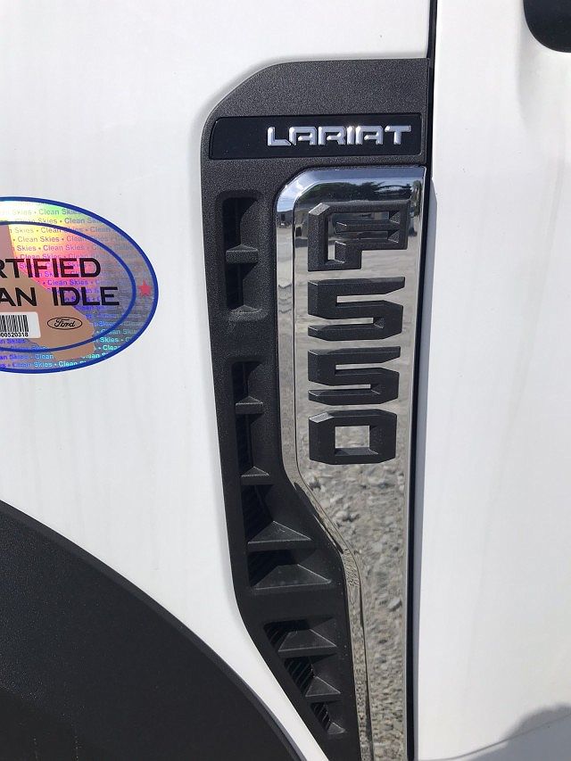 2024 Ford F-550 Lariat image 5