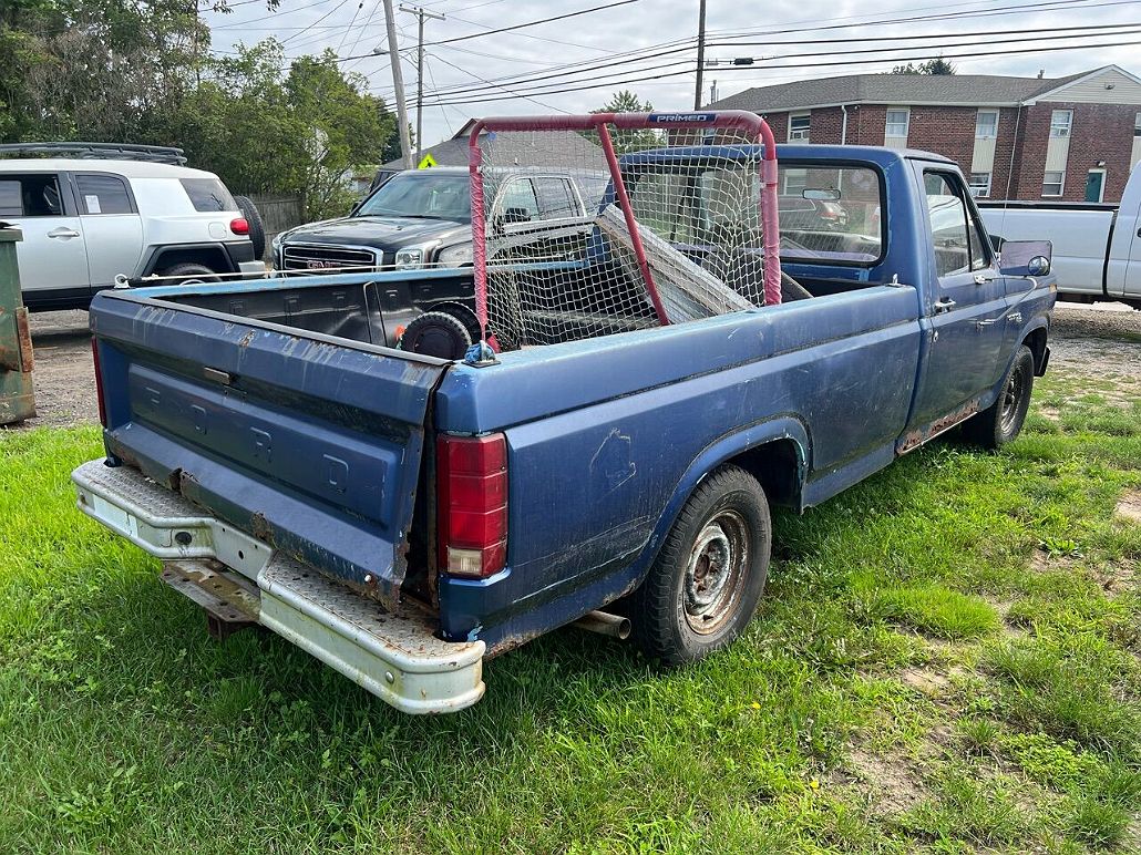 1981 Ford F-100 null image 2