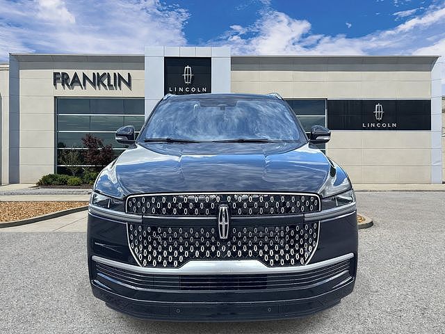2025 Lincoln Navigator L