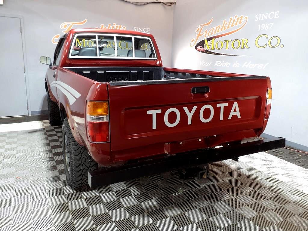 1990 Toyota Pickup Deluxe image 7
