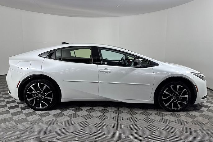 2024 Toyota Prius Prime