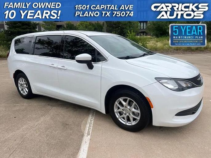 2020 Chrysler Voyager