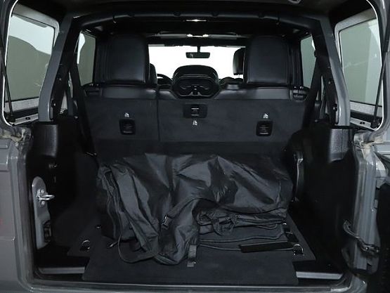 2021 Jeep Wrangler Unlimited Sahara Altitude photo 11